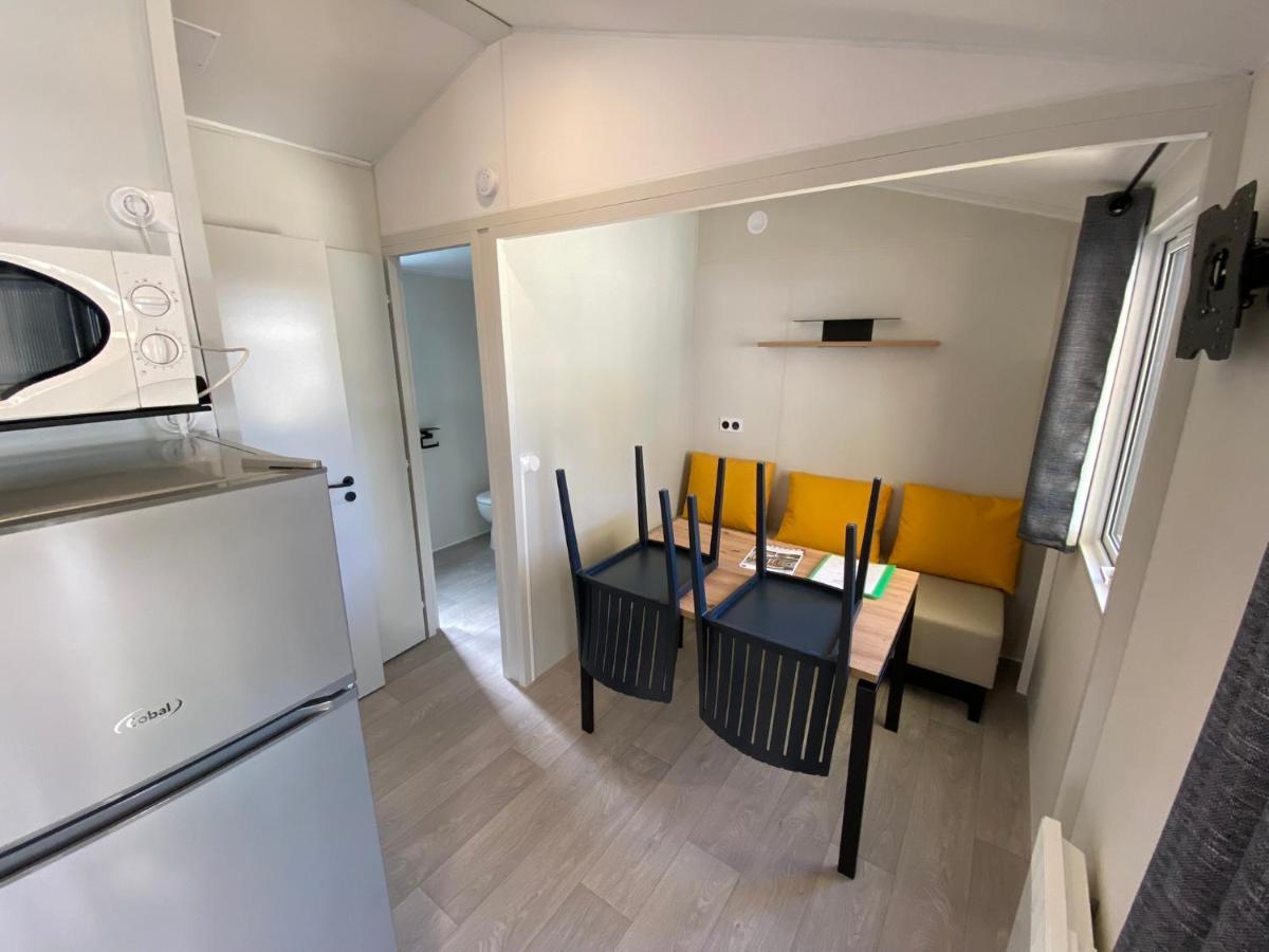 Camping Le Repos 생팔레쉬르메르 외부 사진
